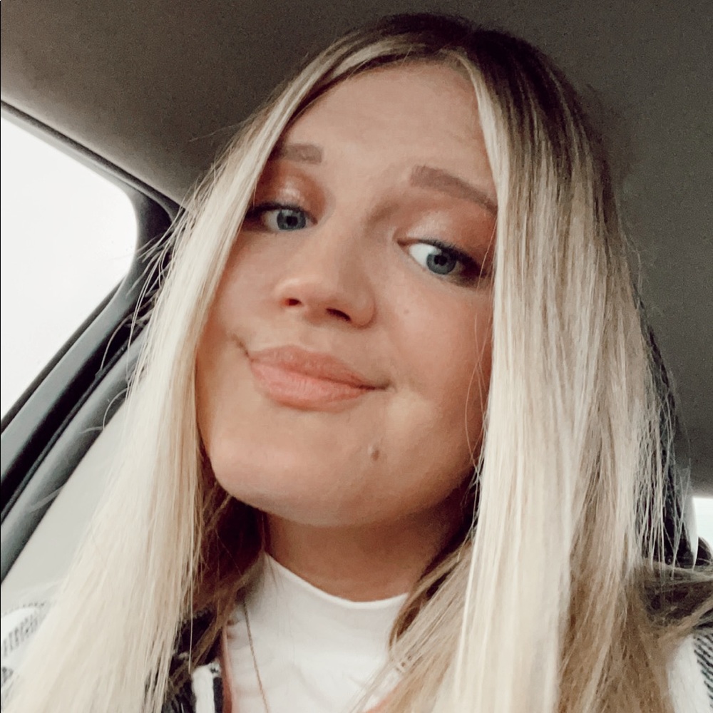 Meet your Posher, Camryn